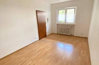 Wohnung mieten in Zur Schnapphahner Dell 12, 66386 St. Ingbert, Renovierte 2-ZKB Single Wohnung mit EBK und Terrasse