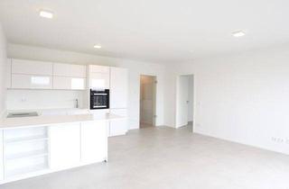 Wohnung mieten in 40549 Düsseldorf, 4-Zimmer-Wohnung mit hochwertiger, moderner Ausstattung! EBK! Balkon! TG-Stellplatz! Neuwertig!