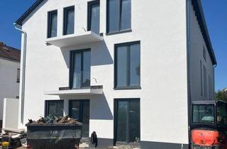 Wohnung kaufen in 61184 Karben, Karben - Neubau - Moderne und helle 3-Zimmer-Wohnung - Erstbezug in Karben (Provisionsfrei)