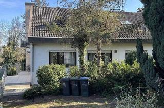 Doppelhaushälfte kaufen in 71229 Leonberg, Leonberg - Doppelhaushälfte in beliebter Lage - Stilvolles Wohnen im Herzen eines großen Gartens