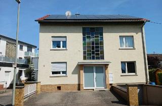 Haus kaufen in 65239 Hochheim, Hochheim am Main - Saniertes Schmuckstück: Energieeffizient Garagen, Stellplätze
