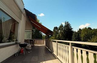 Haus kaufen in 65719 Hofheim am Taunus, Hofheim am Taunus - Zweifamilienhaus mit traumhaftem Ausblick in Hofheim-Langenhain