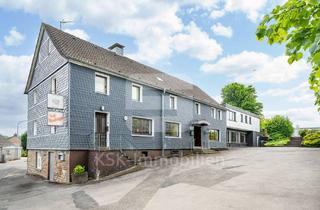 Haus kaufen in 51789 Lindlar, Großes Haus mit Potenzial zur gewerblichen oder privaten Nutzung!