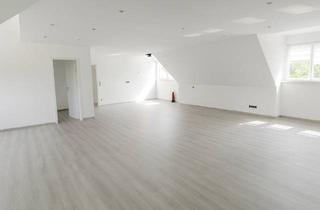 Wohnung kaufen in 91056 Erlangen, moderne ETW in Top Lage | offner Wohn und Essbereich | Privaträume separiert