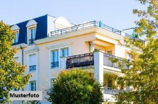 Mehrfamilienhaus kaufen in 70195 Stuttgart, Mehrfamilienhaus mit 4 Wohnungen als Investition in die Zukunft