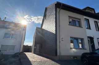 Haus kaufen in 66806 Ensdorf, Schönes Reihenendhaus mit Garten im Zentrum von Ensdorf