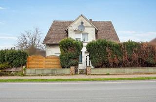Haus kaufen in 32312 Lübbecke, Viel Platz, viele Möglichkeiten. Großzügiges Zweifamilienhaus mit Einliegerwohnung in Lübbecke