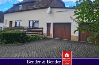 Haus kaufen in 56305 Puderbach, Puderbach - Solides Wohnhaus mit Ausbaupotenzial, Nebengebäuden, Garagen und großem Grundstück - nähe Puderbach!
