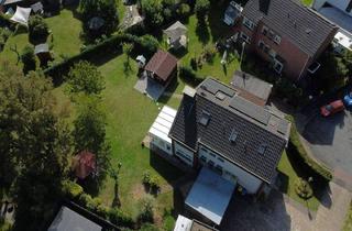 Haus kaufen in 47443 Moers, Moers - Leben wie auf einer Insel in bester Lage von Moers...
