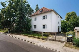 Einfamilienhaus kaufen in 14532 Kleinmachnow, Kleinmachnow - Charmante Familienidylle mit Potenzial auf weitläufigem Grundstück