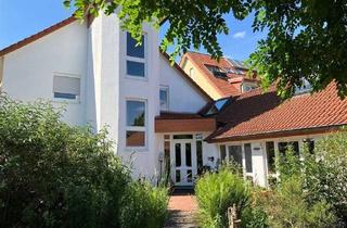 Mehrfamilienhaus kaufen in 33649 Bielefeld, Bielefeld - Reserviert - Viel Raum - entdecke die Möglichkeiten !