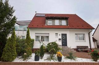 Wohnung kaufen in 59229 Ahlen, Ahlen - *RESERVIERT* Licht, Luft und Lebensqualität - stilvolle Eigentumswohnung mit großer Dachterrasse in gepflegtem Zweifamilienhaus