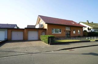 Einfamilienhaus kaufen in 33104 Paderborn, Paderborn / Sennelager - Einfamilienhaus mit Einliegerwohnung in ruhiger Wohnlage in Paderborn-Sennelager