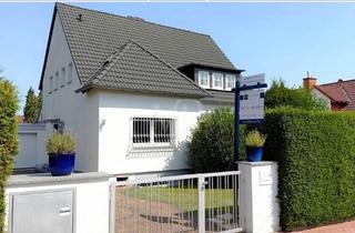 Einfamilienhaus kaufen in 61348 Bad Homburg, VON POLL BAD HOMBURG: Freistehendes Einfamilienhaus in bester Wohnlage Nähe Tannenwald