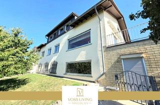 Haus kaufen in 61169 Friedberg, Friedberg (Hessen) - Zweifamilienhaus mit Einliegerwohnung, Traumgrundstück, 2 Sonnenterrassen mit Traumblick+2 Garagen