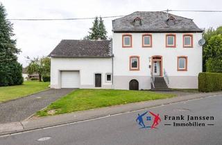 Einfamilienhaus kaufen in 54595 Weinsheim, Weinsheim - Freistehendes Einfamilienhaus in Weinsheim - BJ 1784 - Innenbereich modern saniert - Gewölbekeller