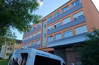 Haus kaufen in 73037 Göppingen, Göppingen - Attraktive 2-Zimmer-Wohnung mit viel Platz in ruhige Lage