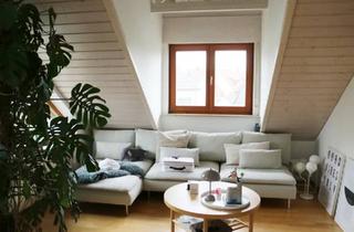 Wohnung kaufen in 71144 Steinenbronn, Steinenbronn - 2-Zimmer-DG-Wohnung, 58 m² in 5 Parteien-Mehrfamilienhaus