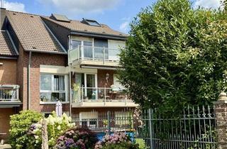 Anlageobjekt in 52134 Herzogenrath, Herzogenrath - Zweifamilienhaus mit Balkon, Garten und Stellplätzen