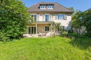 Haus kaufen in 85354 Freising, Attraktives Zweifamilienhaus mit Potenzial - Sanierung oder Neubau