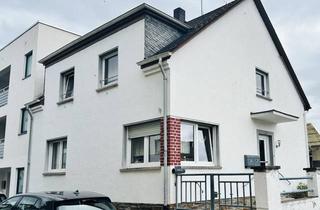 Haus kaufen in 56072 Koblenz, Vielseitig nutzbares Zweifamilienhaus in Koblenz-Güls