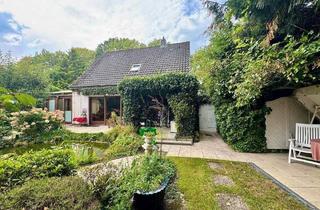 Einfamilienhaus kaufen in Hagelmannsweg, 26127 Oldenburg, Oldenburg - 2.320 qm Baugrundstück mit Althaus für Investor od. Bauträger in OLDENBURGAlexanderfeld !