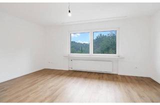 Wohnung kaufen in 42275 Wuppertal, Wuppertal - Sanierte 3. Zi.-Whg. in Wuppertal-Barmen