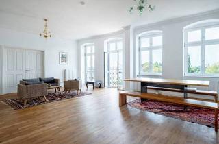 Wohnung kaufen in 10437 Berlin, Berlin - Familienidyll mit Altbaucharme und Weitblick