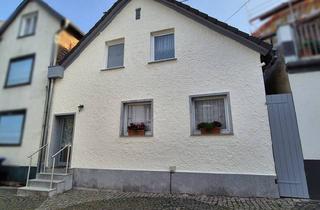 Einfamilienhaus kaufen in 52396 Heimbach, "Gemütliches Einfamilienhaus mit kleinem Innenhof!"
