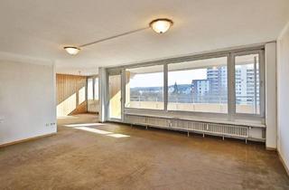 Wohnung kaufen in 71229 Leonberg, Leonberg - Großzügige, lichtdurchflutete Wohnung mit viel Gestaltungspotential