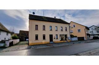 Haus kaufen in 91325 Adelsdorf, Adelsdorf - 2 Familienhaus mit Gewerbefläche, großem Garten und Scheune