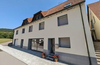 Mehrfamilienhaus kaufen in 72477 Schwenningen, Schwenningen - Renoviertes Mehrfamilienhaus mit Gewerbe zu verkaufen