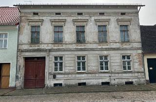 Mehrfamilienhaus kaufen in 16307 Gartz (Oder), Gartz (Oder) - Mehrfamilienhaus mit direktem Zugang zur Oder
