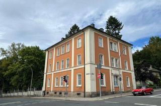 Mehrfamilienhaus kaufen in 95028 Hof, MFH Zentrum Hof mit 5 Wohnungen (ca. 562 m² Gesamtnutzfläche) & Nebengebäude mit Garagen - vermietet
