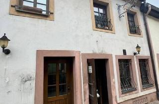 Haus kaufen in 66564 Ottweiler, Zinshaus - Lokal mit zus. 4 WE an besonderer Lage - KAPITALANLAGE - sichere Rendite! Denkmal!