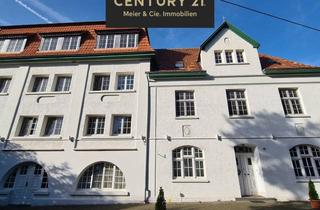 Mehrfamilienhaus kaufen in 53881 Euskirchen, Historisches Anwesen mit 9 Wohnungen, Reithalle, Pferdeboxen & Garagen