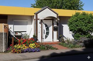 Wohnung kaufen in 23611 Bad Schwartau, Besondere Eigentumswohnung mit Balkon und Carport