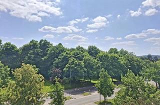 Wohnung kaufen in 86356 Neusäß, Wohnen auf drei Etagen - Stilvolle 4-ZKB Maisonette-Wohnung in Toplage!