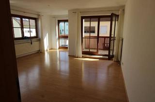 Wohnung kaufen in 86836 Untermeitingen, Schöne 2 ZKB-Balkonwohnung in zentraler Lage mit Tiefgaragenstellplatz