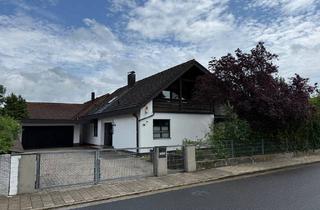 Einfamilienhaus kaufen in 92318 Neumarkt, Freistehendes Architektenhaus in bester Lage
