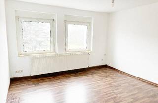 Wohnung mieten in Ring Der Einheit, 01619 Röderau-Bobersen, ***RENOVIERTE 3-RAUMWOHNUNG MIT GERÄUMIGEN WOHNZIMMER*** und Badezimmer mit Wanne ab sofort zu vermieten