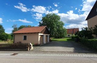 Garagen kaufen in 93138 Lappersdorf, Traumhaftes Baugrundstück mit Doppelgarage & Gartenhaus in ruhiger, stadtnaher Lage