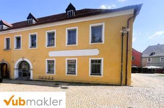 Haus kaufen in 95158 Kirchenlamitz, Vielseitiges Geschäftshaus mit Entwicklungspotenzial im Zentrum von Kirchenlamitz zu verkaufen