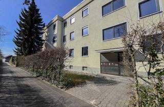 Wohnung kaufen in 91058 Erlangen, Zum Anpacken: Gestaltbare Etagenwohnung mit Balkon und Tiefgarage in Vorstadtlage