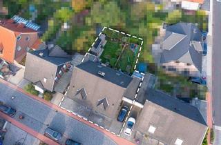 Doppelhaushälfte kaufen in 41372 Niederkrüchten, Zwei Häuser, ein Paket: Sorgenfrei investieren in Niederkrüchten.