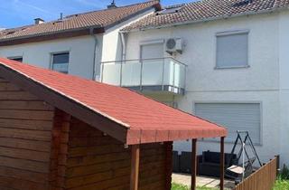 Reihenhaus kaufen in 73265 Dettingen, Dettingen unter Teck - Modernisiertes Reihenhaus in Dettingen unter Teck