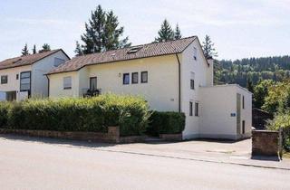 Haus kaufen in 78532 Tuttlingen, Tuttlingen - -RESERVIERT- Charmantes Zweifamilienhaus mit großem Garten, Terrassen & Garagen in Tuttlingen