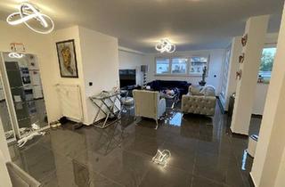 Wohnung kaufen in 47829 Krefeld, Krefeld - Zusammenlegbar: 2 Whg. (3-Zi & 4-Zi), Duisburg-Ruhrort, 5. OG