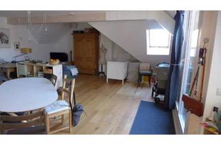 Wohnung kaufen in 79285 Ebringen, Ebringen - Schöne, gut vermietete 2,5 Zi DG-Wohnung als Kapitalanlage