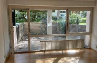 Wohnung kaufen in 73733 Esslingen am Neckar, Esslingen am Neckar - Bezugsfreie 4,5-Zi.-Wohnung mit Terrasse & Tiefgarage - im Grünen